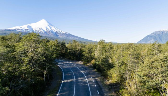 Calles asfaltadas de alto estándar en Nativo Punta Larga, parcelas premium